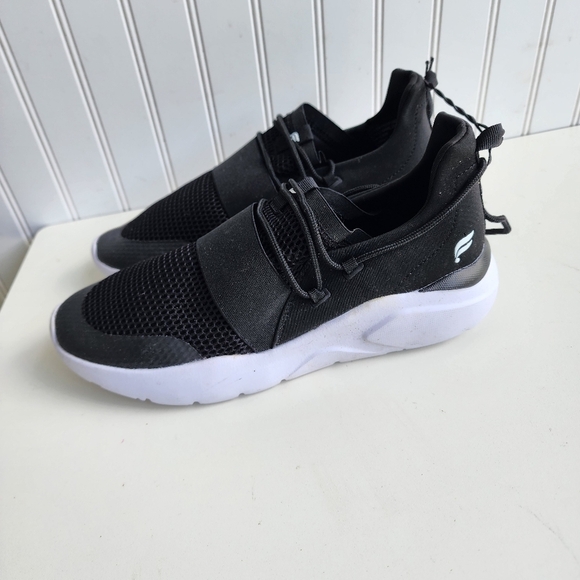 New Fabletics Zephyr Women’s Black Running Comfort Shoes Size 10 - Picture 5 of 9